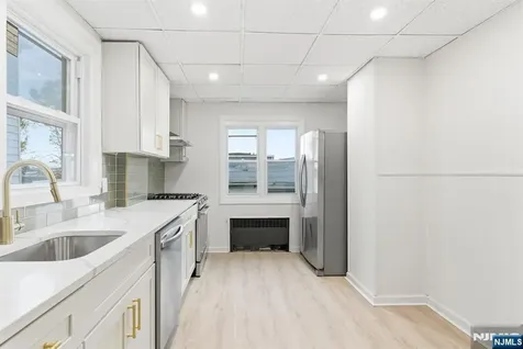 47 Lindsley Avenue Irvington NJ 07111