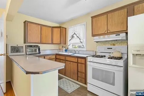 8 Lynn Boulevard Hazlet NJ 07730