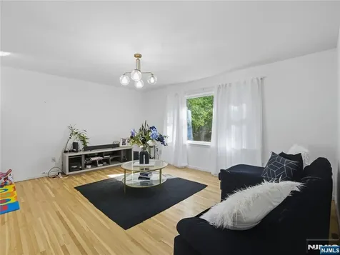 60 Garden Avenue Woodland Park NJ 07424