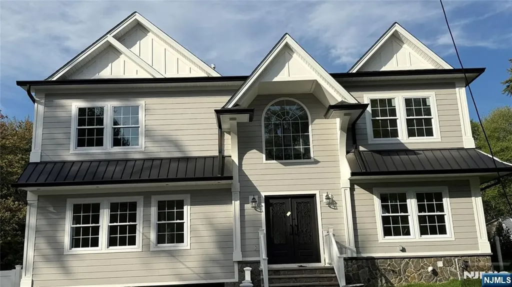 761 6th River Edge NJ 07661