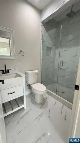 761 6th River Edge NJ 07661