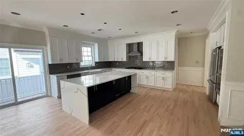 761 6th River Edge NJ 07661