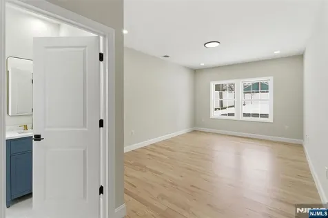 712 6th Avenue River Edge NJ 07661