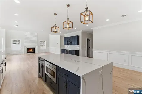 712 6th Avenue River Edge NJ 07661