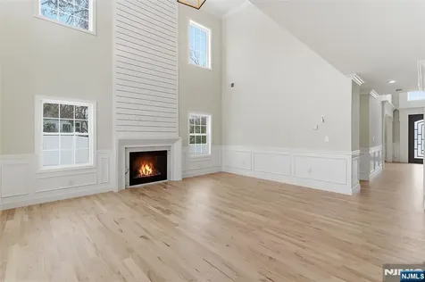 712 6th Avenue River Edge NJ 07661