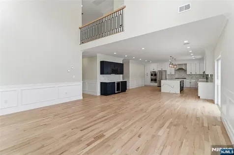 712 6th Avenue River Edge NJ 07661