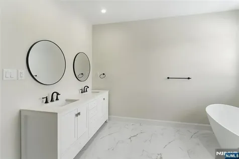 712 6th Avenue River Edge NJ 07661