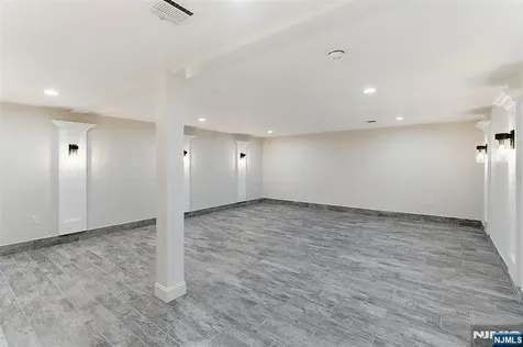 712 6th Avenue River Edge NJ 07661