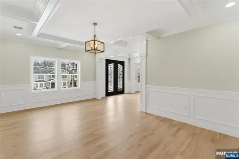 712 6th Avenue River Edge NJ 07661