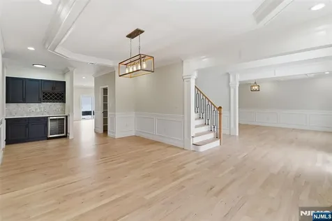 712 6th Avenue River Edge NJ 07661