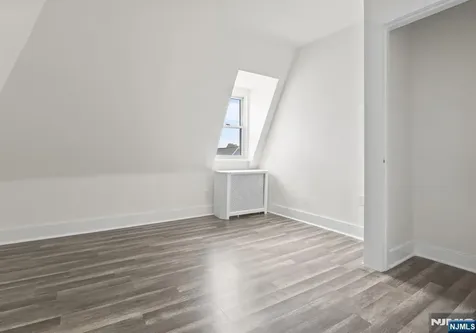 10 E 45th Street Bayonne NJ 07002