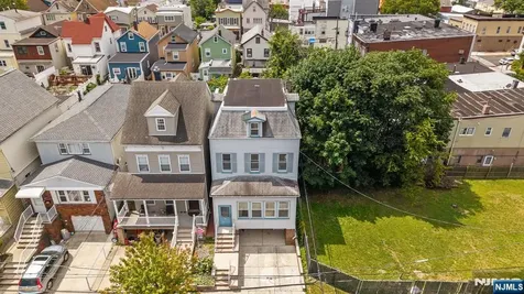 10 E 45th Street Bayonne NJ 07002