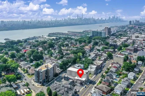 452 Palisade Avenue Cliffside Park NJ 07010