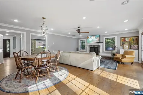 5 Academy Road Ho-ho-kus NJ 07423