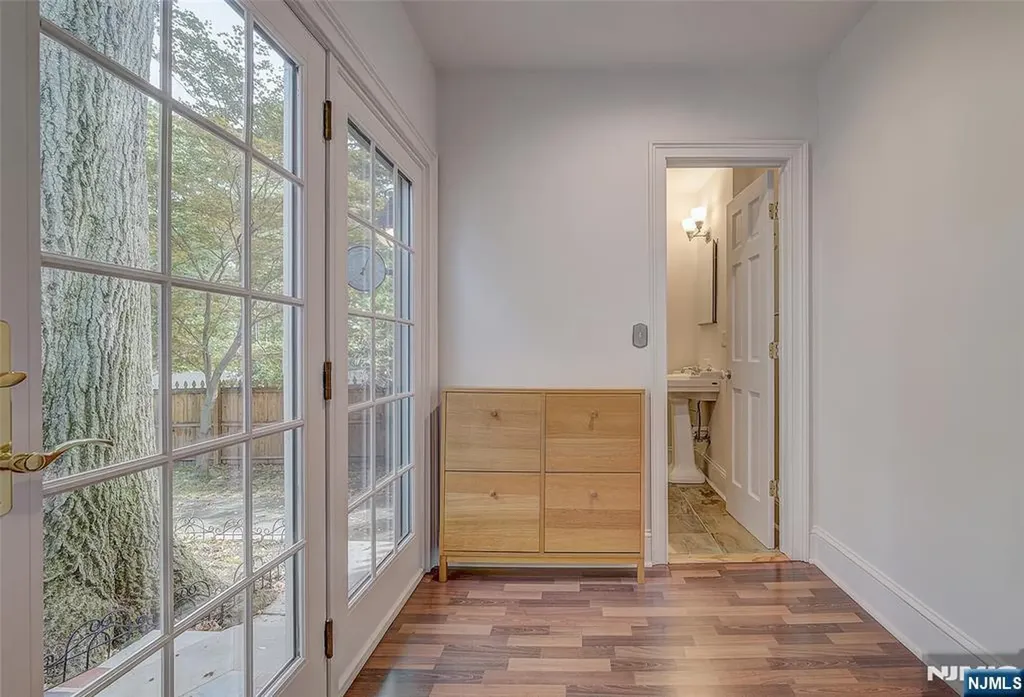 25 Sunset Avenue Bloomfield NJ 07003