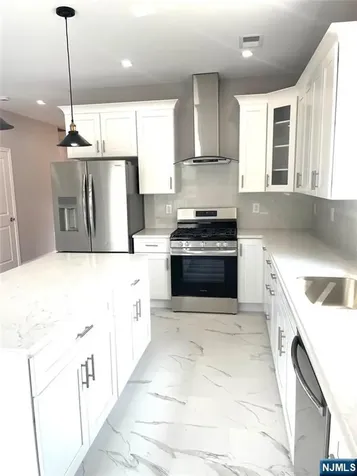 761B 4th Street Secaucus NJ 07094
