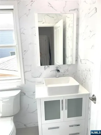 761B 4th Street Secaucus NJ 07094
