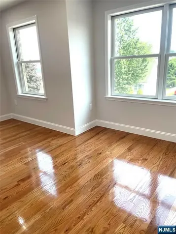 761B 4th Street Secaucus NJ 07094