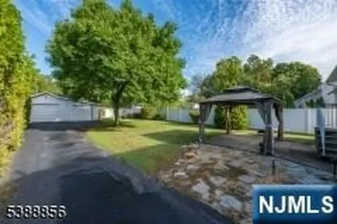 30 Valley Road Lincoln Park Borough NJ 07035