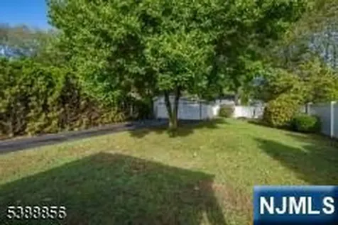 30 Valley Road Lincoln Park Borough NJ 07035