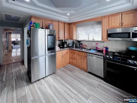 79 Shaler Fairview NJ 07022