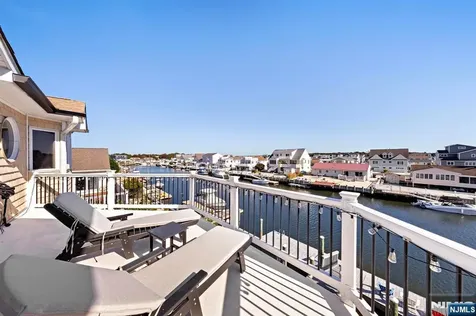 19 Maryland Road Little Egg Harbor NJ 08087
