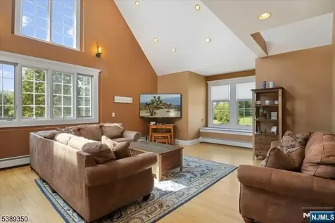 77 Union Brick Road Blairstown NJ 07825