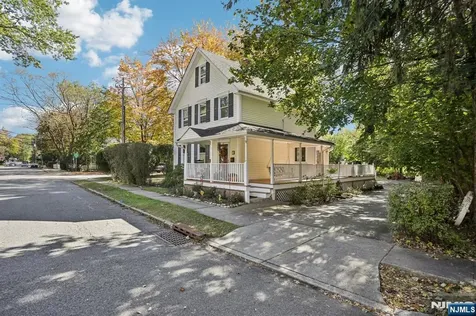 98 Chestnut Street Ramsey NJ 07446