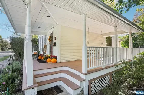 98 Chestnut Street Ramsey NJ 07446