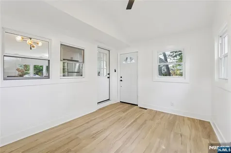 6 Tamarack Trail Hardyston NJ 07460
