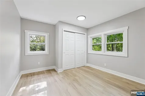 6 Tamarack Trail Hardyston NJ 07460
