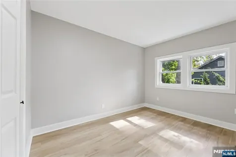 6 Tamarack Trail Hardyston NJ 07460