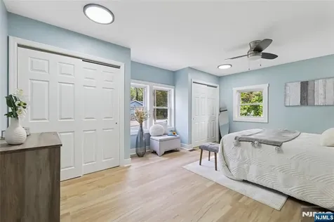 6 Tamarack Trail Hardyston NJ 07460