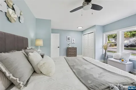 6 Tamarack Trail Hardyston NJ 07460