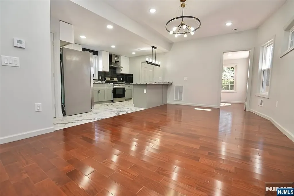 68 Bell Street Belleville NJ 07109