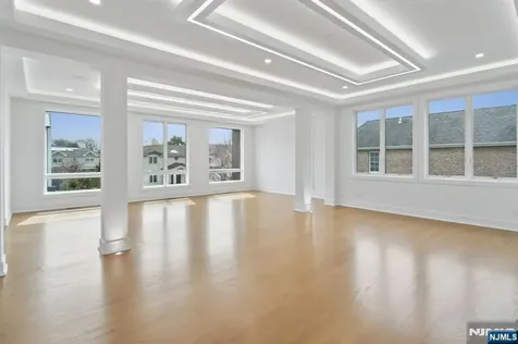 312 Bolz Street Englewood Cliffs NJ 07632