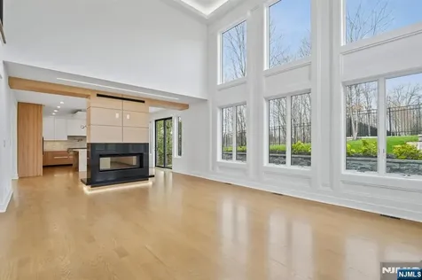 312 Bolz Street Englewood Cliffs NJ 07632