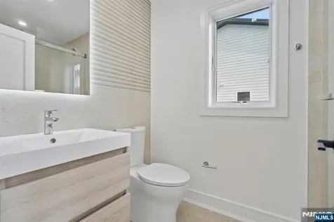 312 Bolz Street Englewood Cliffs NJ 07632