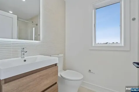 312 Bolz Street Englewood Cliffs NJ 07632