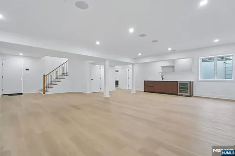 312 Bolz Street Englewood Cliffs NJ 07632