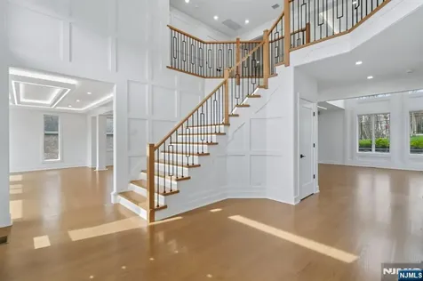 312 Bolz Street Englewood Cliffs NJ 07632