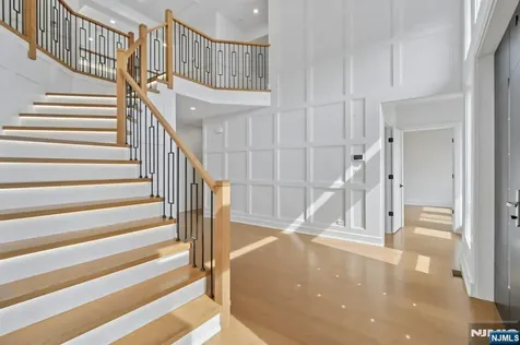 312 Bolz Street Englewood Cliffs NJ 07632