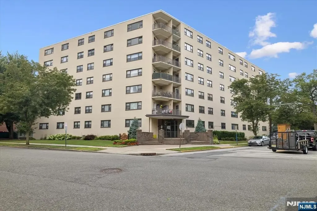 25 Grand Avenue Hackensack NJ 07601