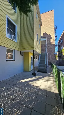 78 N Arlington Avenue East Orange NJ 07017