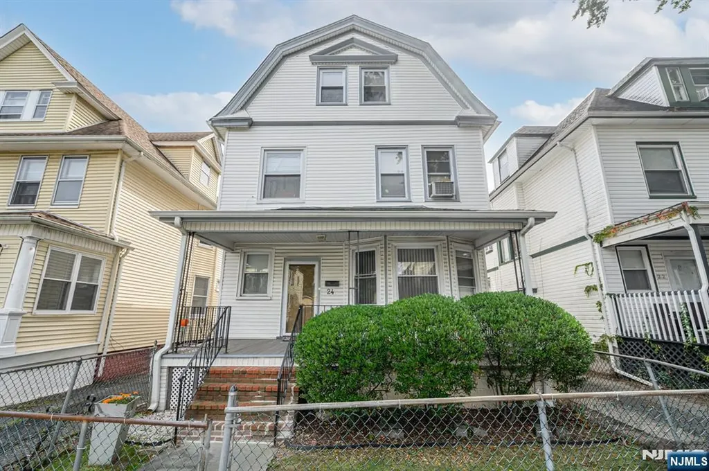 24 23rd Street East Orange NJ 07017