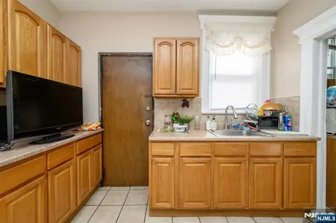 24 23rd Street East Orange NJ 07017
