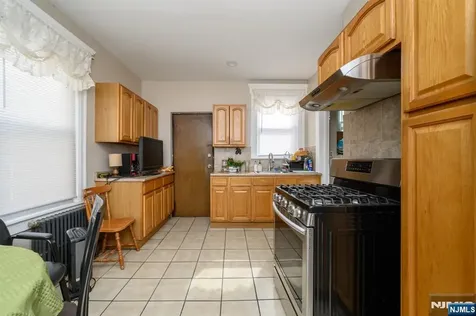 24 23rd Street East Orange NJ 07017