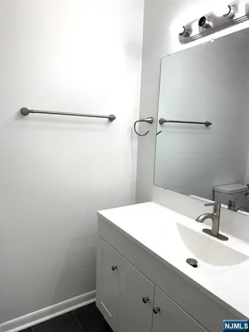 220A Washington Avenue Fort Lee NJ 07024