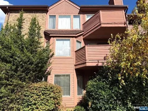 220A Washington Avenue Fort Lee NJ 07024