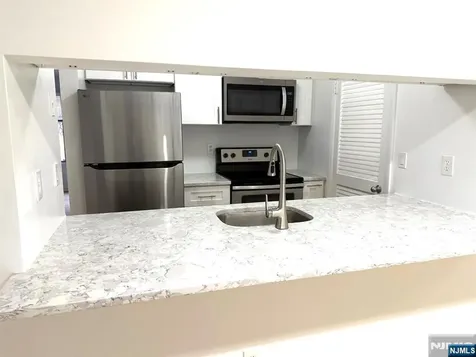 220A Washington Avenue Fort Lee NJ 07024